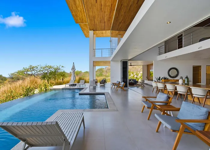 Luxury Ocean-view Villa, Infinity Pool, Concierge Playa Grande