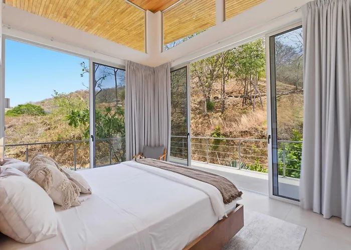 Villa Luxury Ocean-view Villa, Infinity Pool, Concierge *