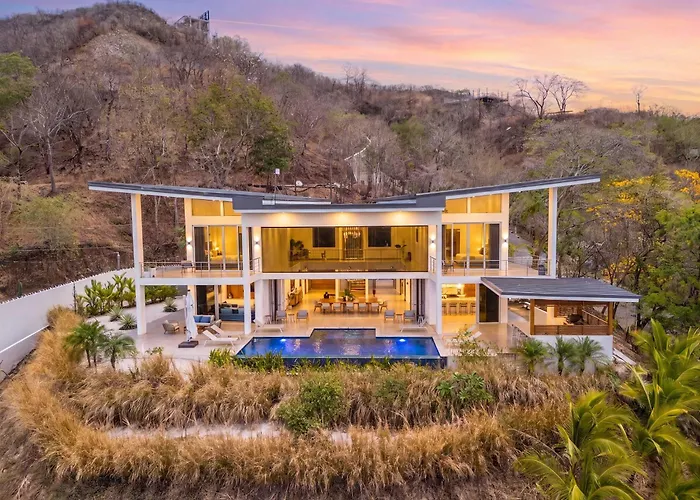 Luxury Ocean-view Villa, Infinity Pool, Concierge Villa